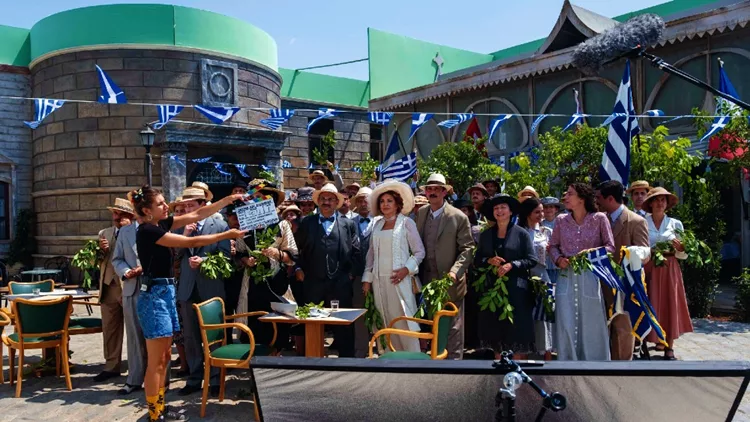 «Σμύρνη μου αγαπημένη»: Η Σμύρνη μάνα (ξανα)καίγεται